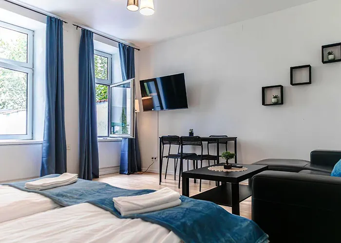 Stylish 1-bedroom Retreat - Meidling Center Apartment *